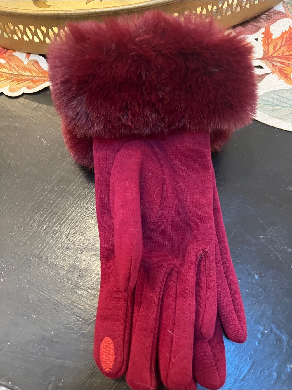 Source Unknown Burgundy Faux Fur Trim Touchscreen Gloves